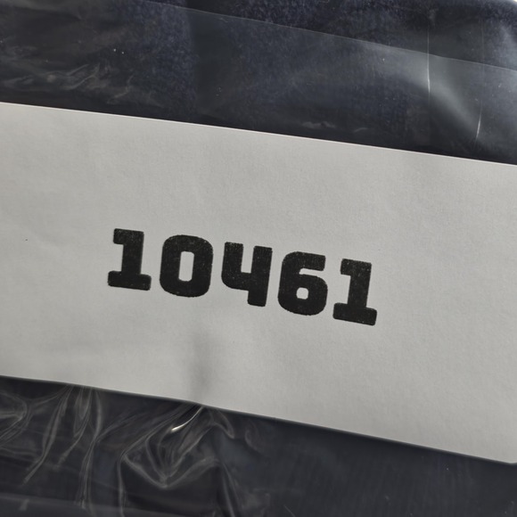 L.L.Bean Men's Large Argyle Sweater Vest Navy Blue 100% Lambswool V-Neck Preppy - Picture 8 of 8